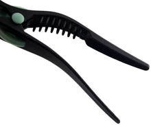Load image into Gallery viewer, Hair Tamer Black ChemicalProof Hair Sectioning Clips - 6 ct